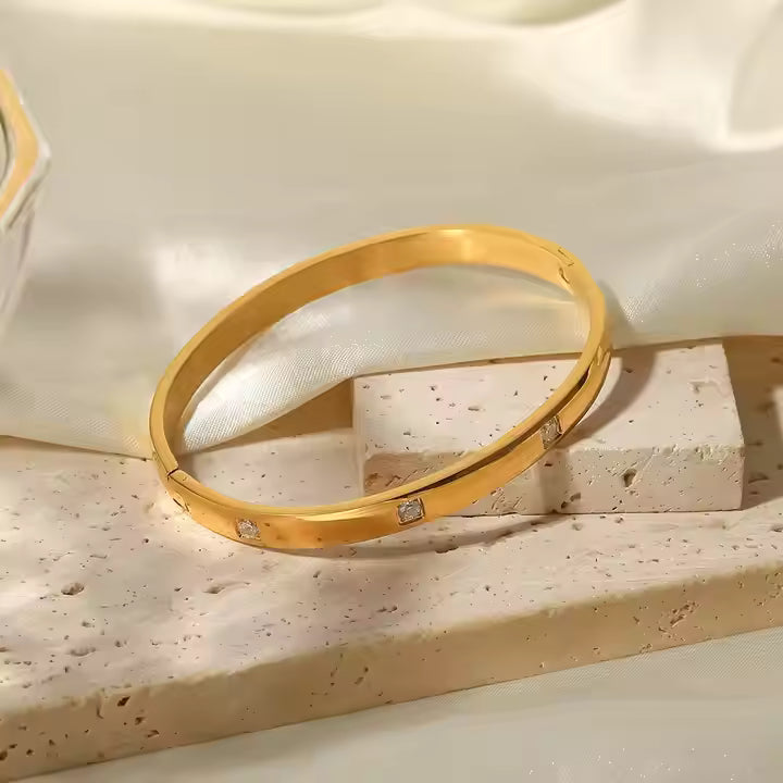 Verona Bangle