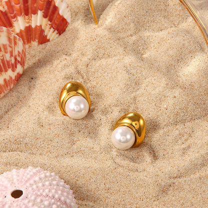 Halo Pearl Studs
